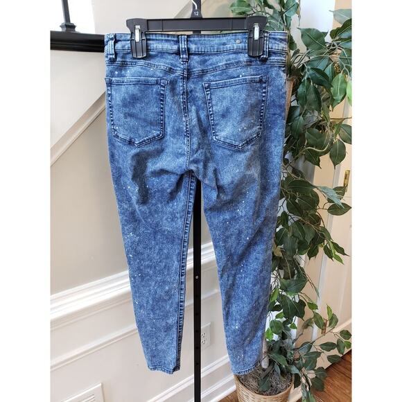 Cabi Jeans Style #920 Blue Distressed Skinny Stretch Denim Pants Size 10 - Picture 5 of 11